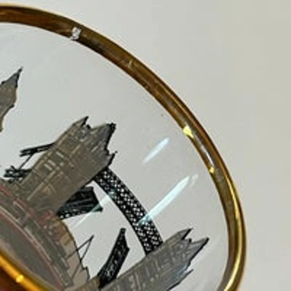 London England Shot Glass Gold Rimmed Full Wrap Scene Scenic‎